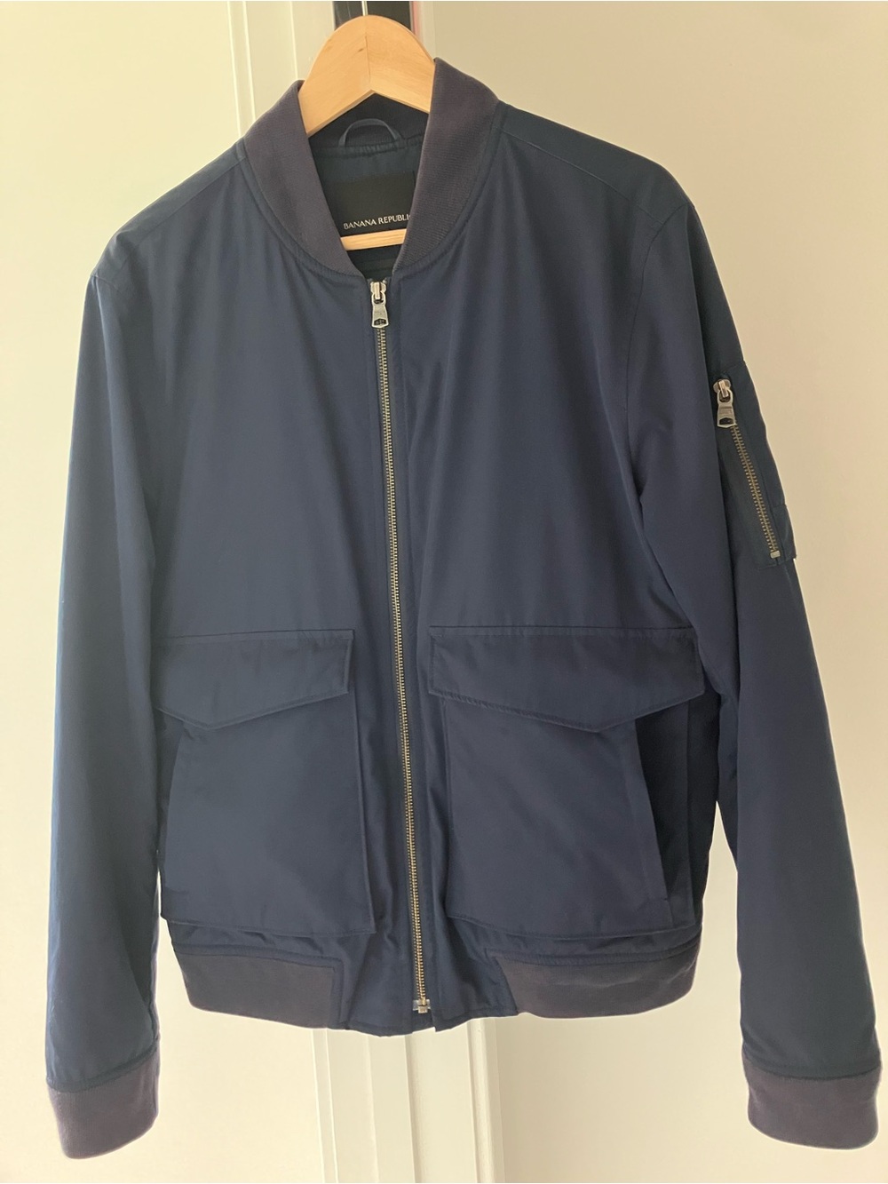 Banana Republic Men’s Navy Bomber Jacket Size Medium